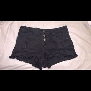 BLACK RIPPED JEAN SHORTS